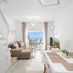 Wavestone Beachfront House
