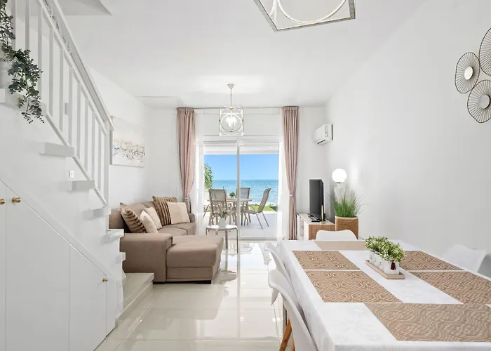 Wavestone Beachfront House