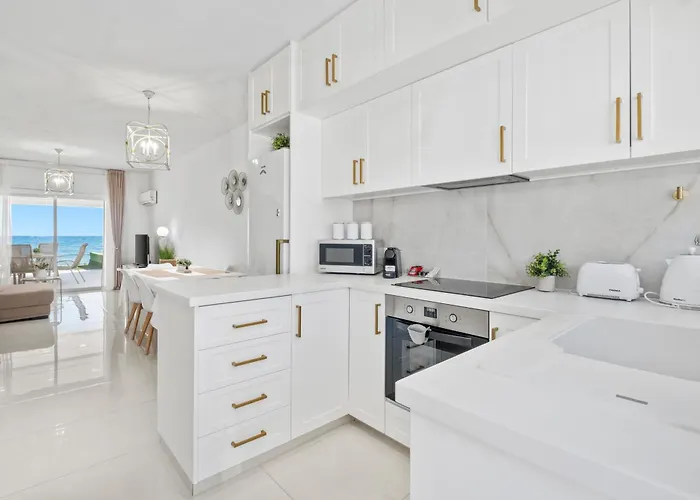 Wavestone Beachfront House Prázdninový dům